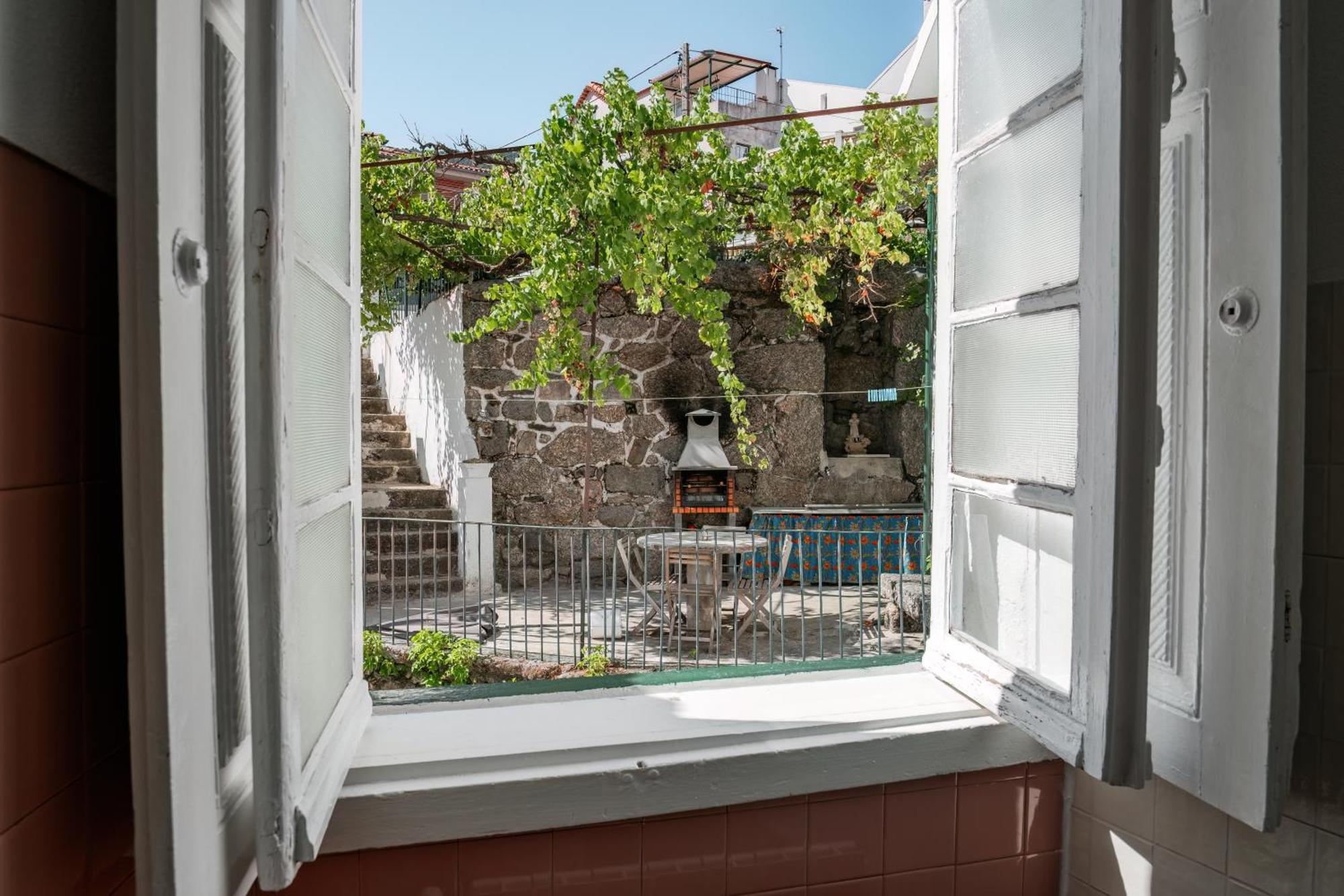 Manteigas Lovers Exterior photo